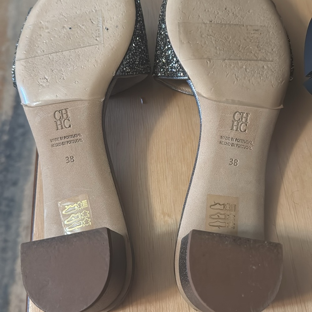 Like new CH Palas Sandals use one time - Picture 4 of 9